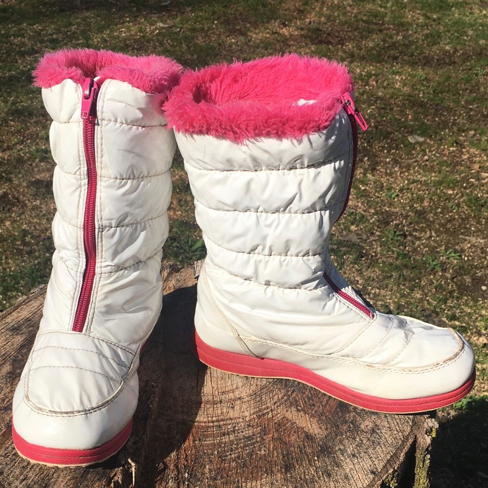🔥5/$20🔥 Adorable snow boots